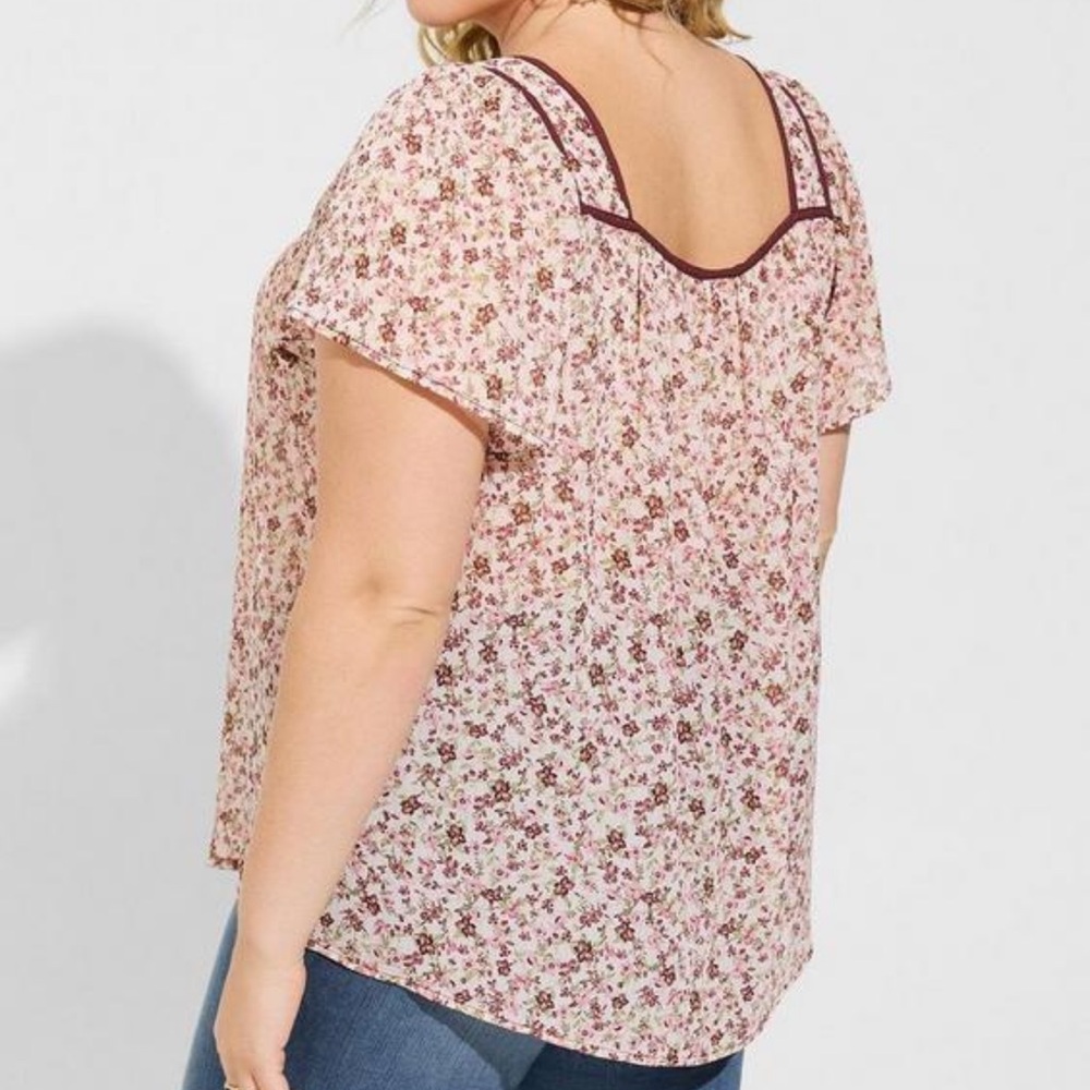 NWOT-Torrid Crinkle Chiffon Flutter Sleeve Boho Top - Picture 9 of 11